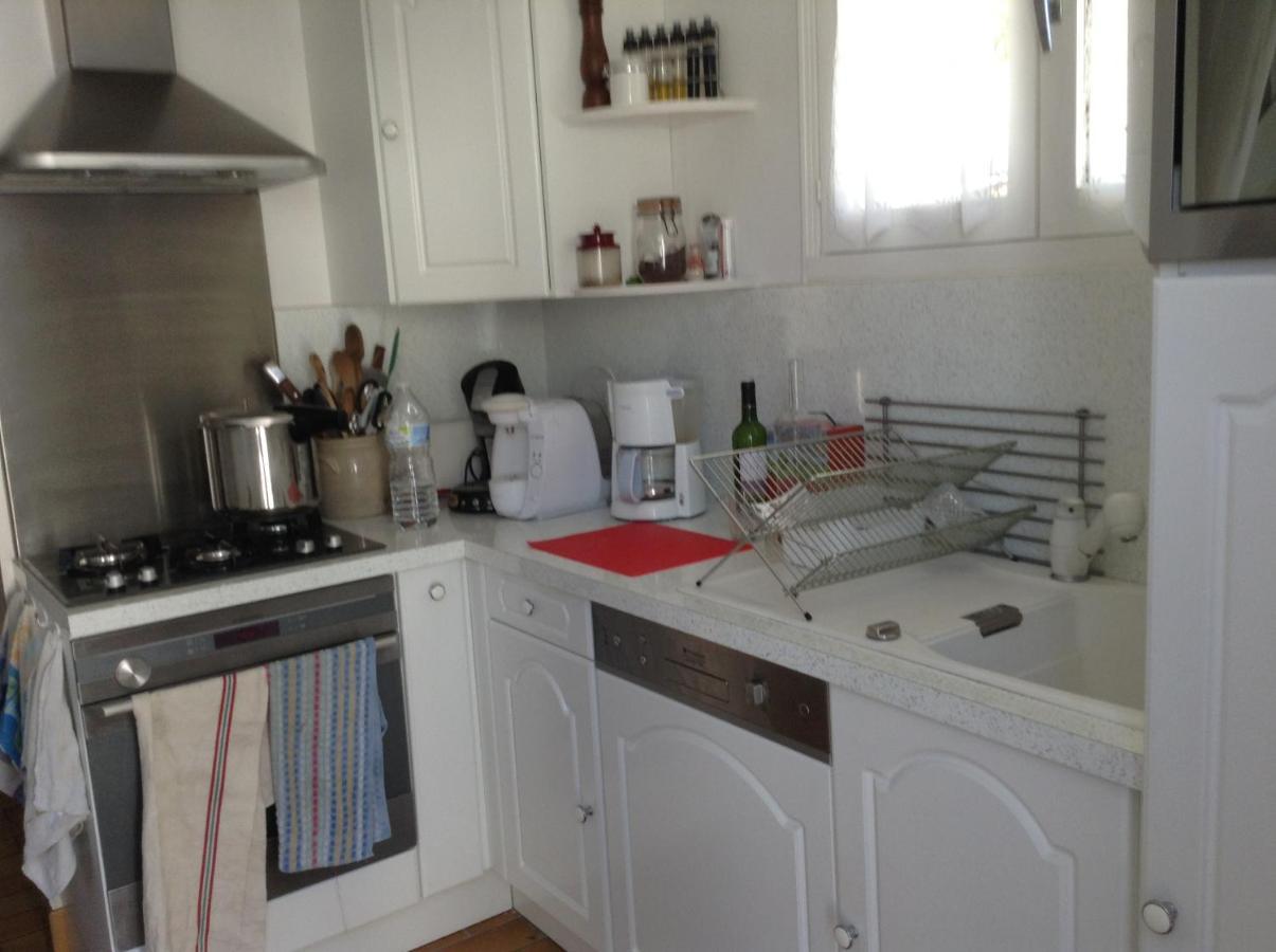 Charmante Petite Maison Typique Royan Juillet Location Minimum 7 Jours Pas De Court Sejour Saint-Georges-de-Didonne Exterior foto